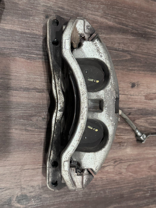 2018 2022 FORD F450 REAR LEFT DRIVER  BRAKE CALIPER OEM