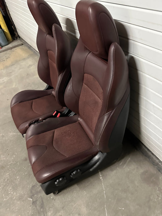 2010 NISSAN 370Z CONVERTIBLE FRONT LEFT DRIVER RIGHT PASSENGER SEATS BURGUNDY