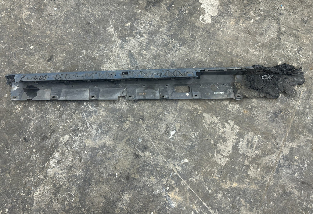 2021 AUDI R8 KEMORA GREY RIGHT PASSENGER CARBON FIBER SIDE SKIRT  *BURN DAMGE*