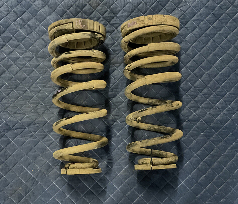 2018 DODGE RAM 3500 REAR COIL SPRINGS LEFT & RIGHT PAIR 68091219AA