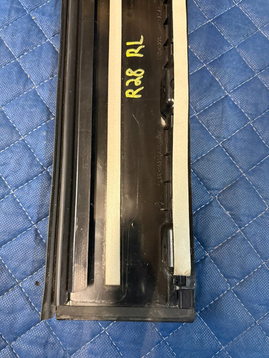 17-2019 FORD F250 PLATINUM REAR LEFT DRIVER SIDE GLOSS BLACK B PILLAR DOOR TRIM