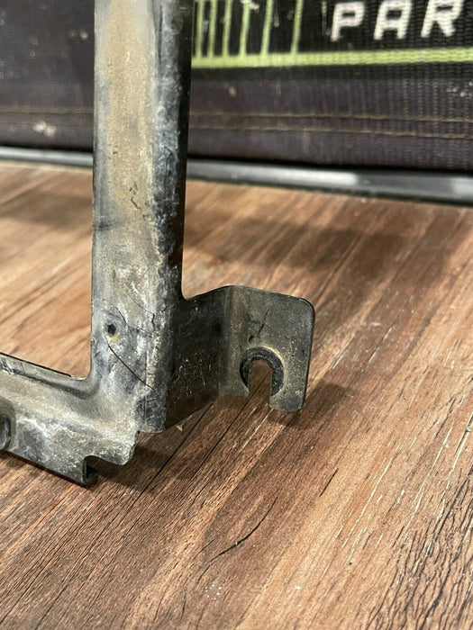 2012 AUDI R8 ECM ECU PCM RIGHT LOWER BRACKET MOUNT OEM 420 907 462 B