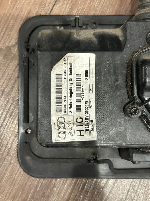 2017-18 AUDI R8 HOOD LATCH RELEASE CABLE ASSEMBLY OEM