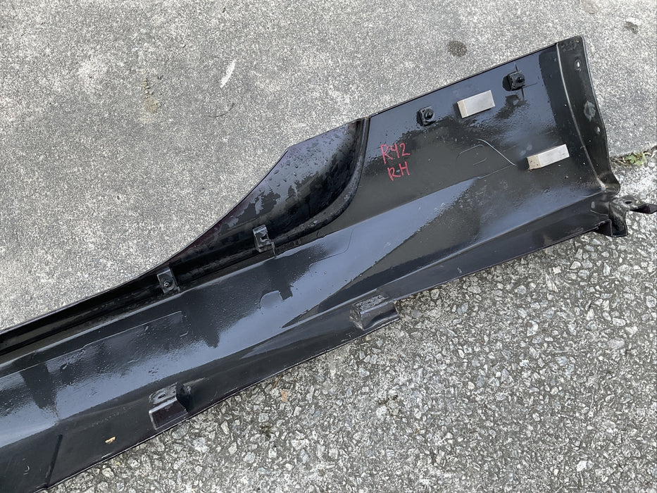 2011 NISSAN 370Z OEM RIGHT SIDE SKIRT ROCKER MOLDING PANEL *NAG*~COSMETIC DAMAE~