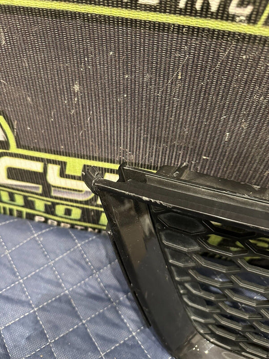 2018 AUDI R8 PLUS SPYDER REAR RIGHT BUMPER GRILLE VENT OEM 4S0 807 698 A