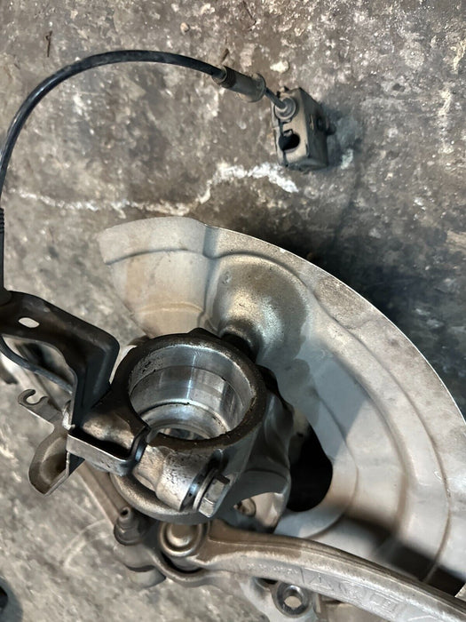 2020 BMW M4 HERITAGE EDITION F82 OEM FRONT LEFT SPINDLE KNUCKLE SUSPENSION