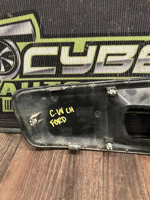 2023-2025 FORD F250 F350 FORD FRONT BUMPER LEFT FOG LIGHT BEZEL TRIM OEM