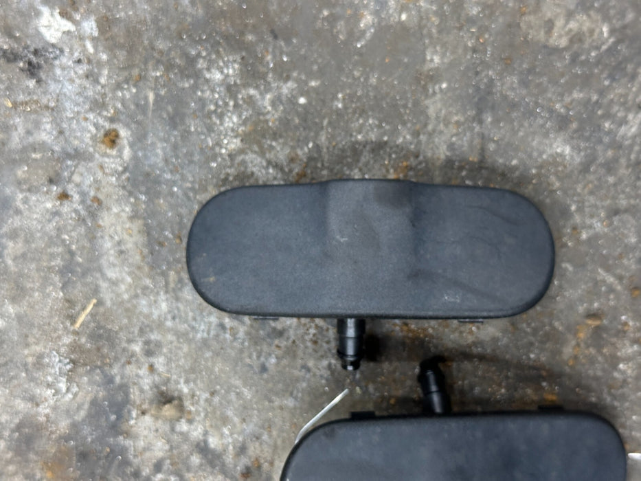 2012 AUDI R8 LEFT & RIGHT WINDSHIELD WASHER NOZZLE PAIR OEM