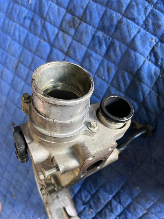 2016-2019 NISSAN TITAN XD CUMMINS ENGINE INTAKE MANIFOLD OEM