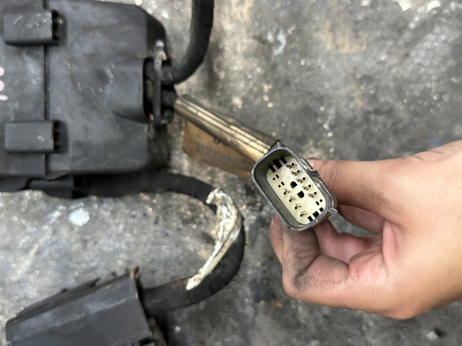 2020 2021 2022 FORD F350 XLT UPFITTER FUSE & RELAY PANEL LC3T 14A303 BA