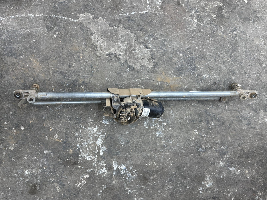 2017-2019 FORD F250 F350 WINDSHIELD WIPER MOTOR AND LINKAGE OEM HC3B-17500-AB