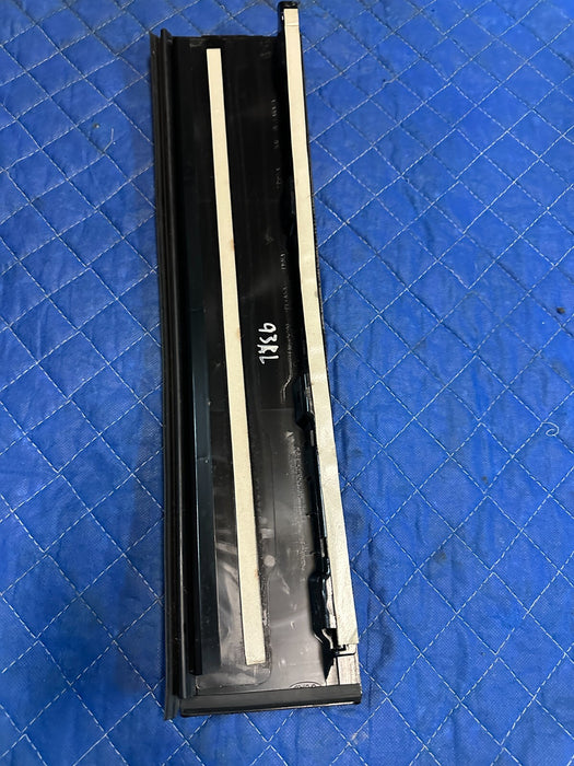 2017-2019 FORD F250 REAR LEFT DRIVER SIDE GLOSS BLACK B PILLAR DOOR TRIM~READ~