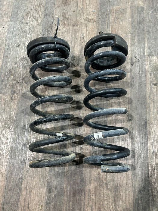 2024 DODGE RAM 3500 LARAMIE FRONT LEFT RIGHT SUSPENSION COIL SPRING PAIR OEM