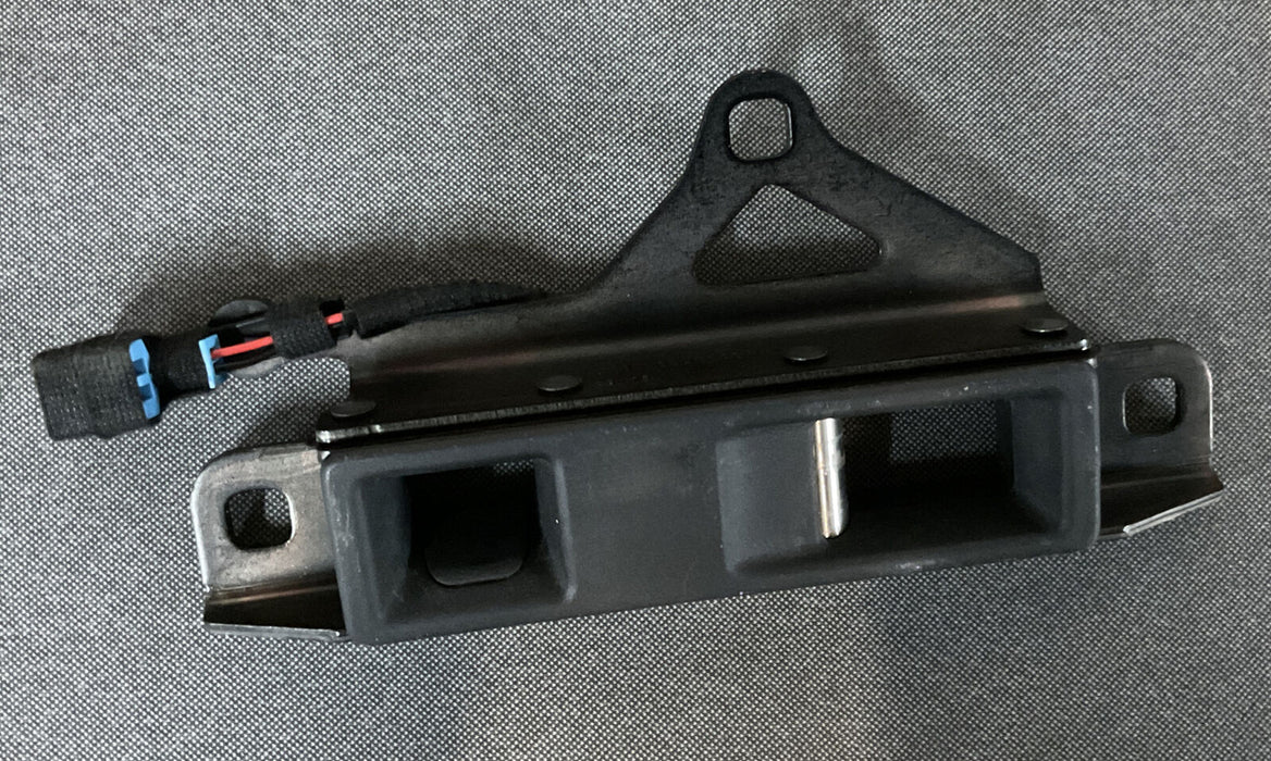 2017 MERCEDES-BENZ C63 AMG RIGHT CONVERTIBLE TOP LOCK PAD LATCH 217 770 04 22 64