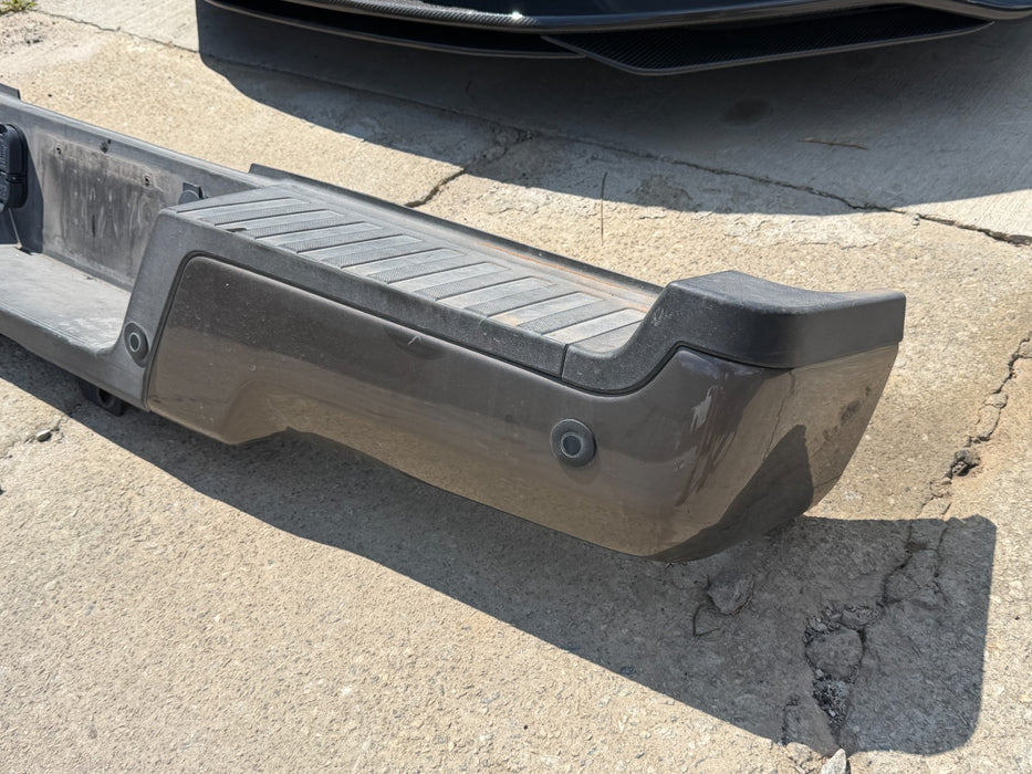 2020 2022 FORD F250 F350 F450 STONE GRAY COMPLETE REAR BUMPER WITH SENSORS
