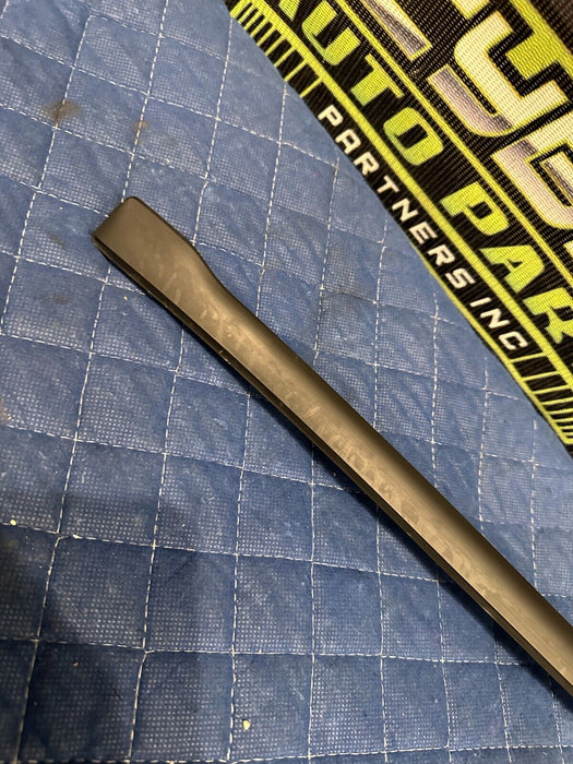 2015-2020 BMW M4 F82 RIGHT SIDE WINDSHIELD DRIP MOLDING 51 31 7 285 928