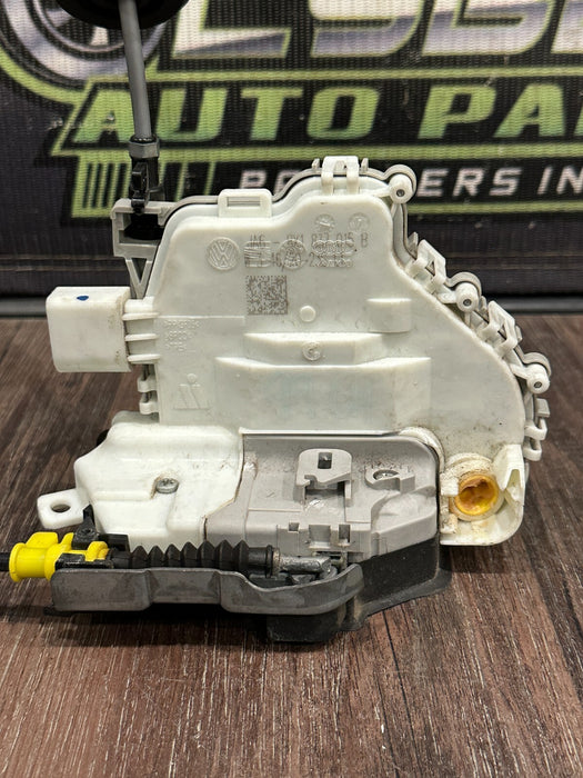 2021 AUDI R8 LEFT DOOR ACTUATOR W EXTERIOR HANDLE HOUSING ASSEMBLY OEM