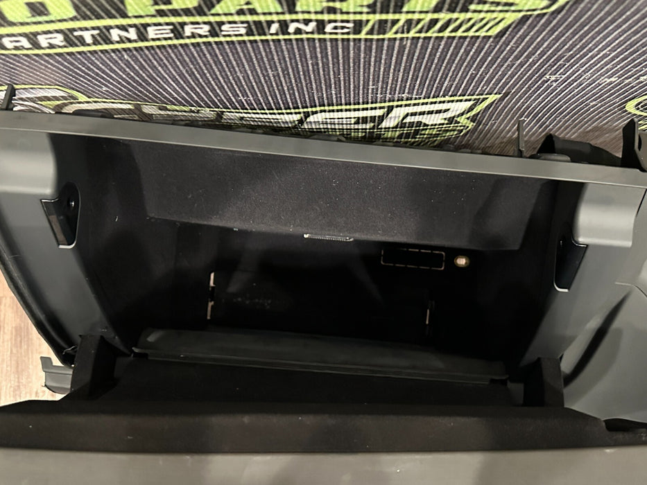 2021 AUDI R8 GLOVE BOX STORAGE COMPARTMENT ASSEMBLY OEM *FLAWS SEE PICS*