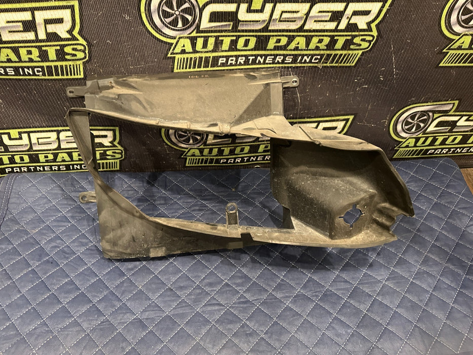 2014 AUDI R8 FRONT RIGHT PASSENGER FAN SHROUD OUTER DUCT 420 121 282 B