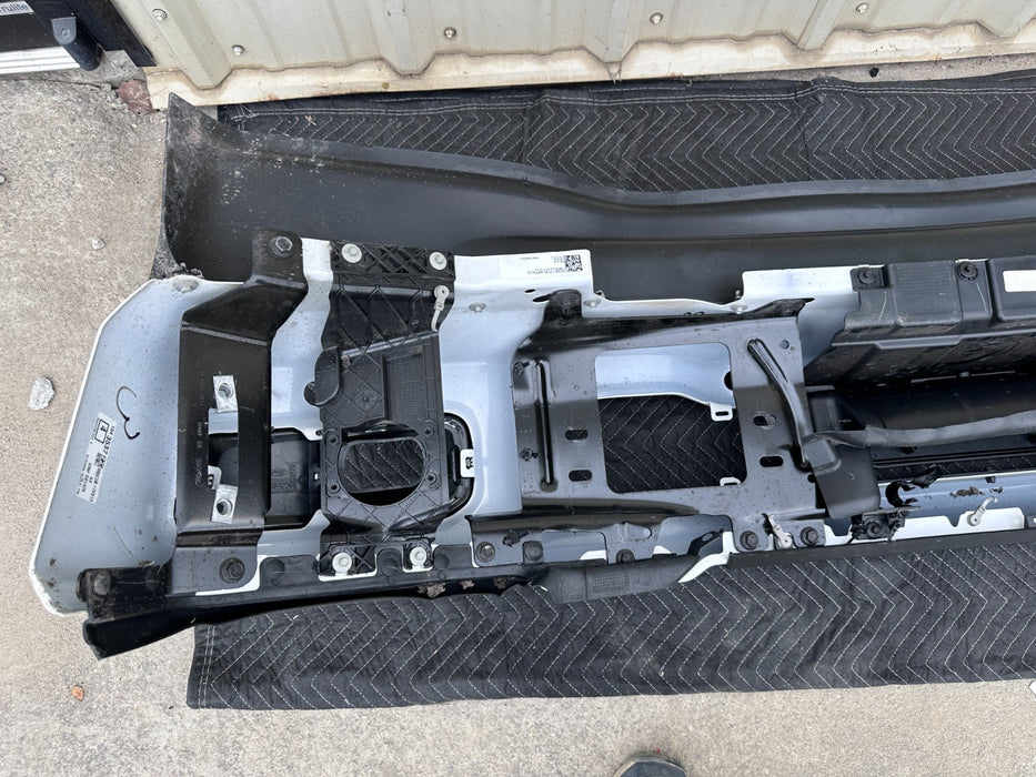 2023 2024 2025 FORD F250 F350 PLATINUM FRONT BUMPER ASSEMBLY STAR WHITE OEM
