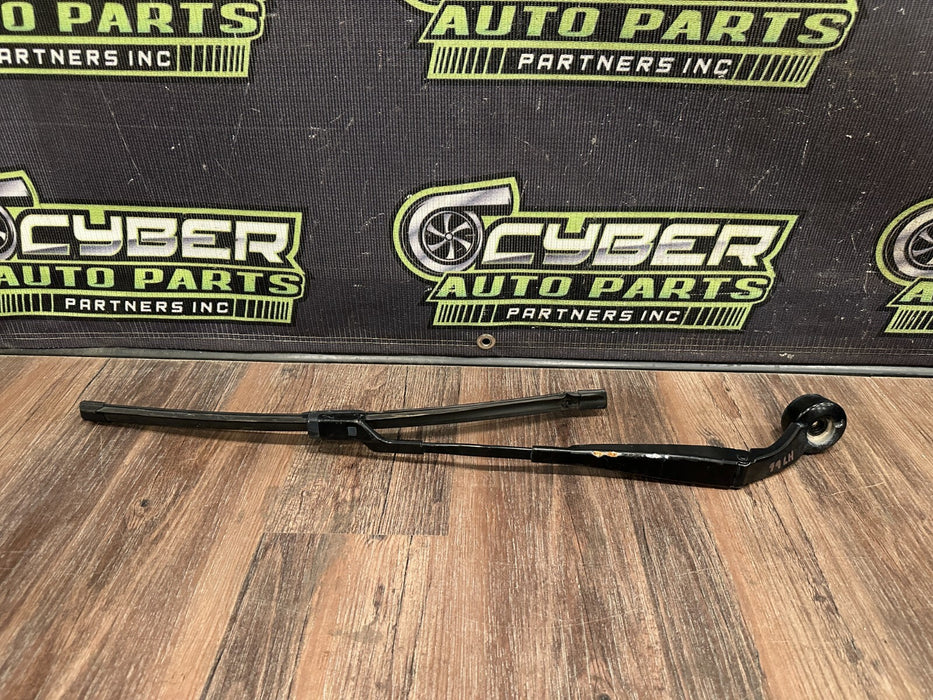 2021 AUDI R8 DRIVER LEFT WINDSHIELD WIPER OEM *READ/WEAR*