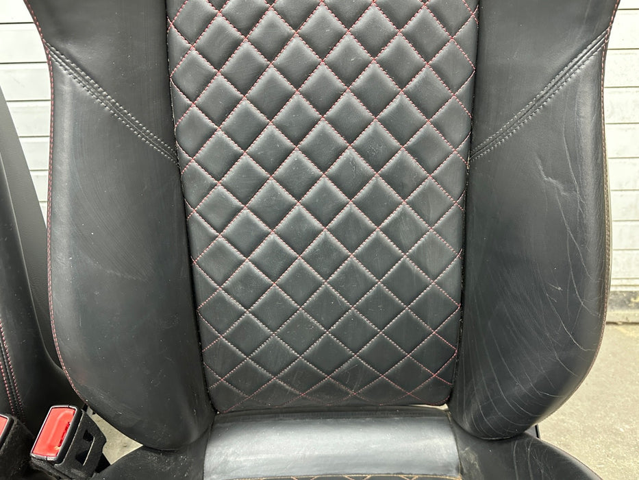 2017 AUDI R8 LEFT RIGHT RED DIAMOND STITCHED SEATS OEM *WEAR/READ DESC*