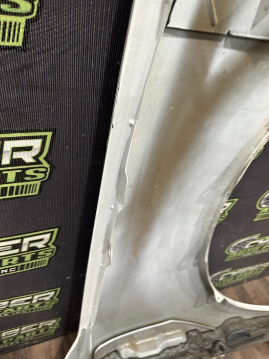 2017 2019 FORD F250 F350 FRONT LEFT FENDER OEM METALLIC WHITE (UG) *READ*