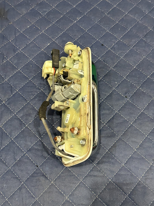 2017-2019 FORD F250 F350 FRONT RIGHT DOOR HANDLE METALLIC WHITE (UG) OEM