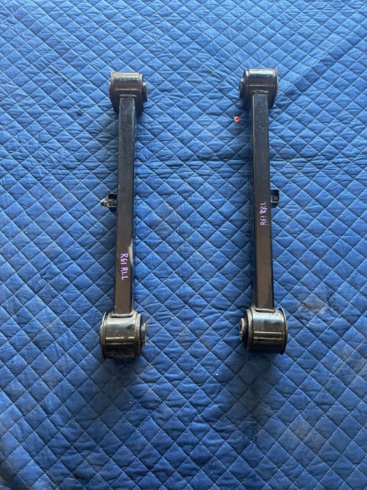 2017 RAM 2500 CUMMINS REAR RIGHT & LEFT LOWER AXLE CONTROL ARMS OEM