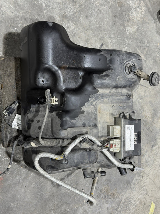 2019-2024 RAM 2500 3500 DEF DIESEL EXHAUST FLUID TANK COMPLETE W/ PUMP 57009090A