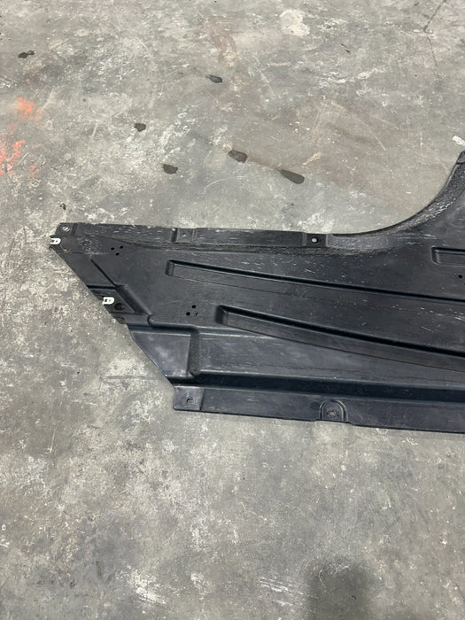 2024 BMW M3 M4 G80 G82 FRONT LEFT ENFGINE SPLASH SHIELD OEM 5175 8074618
