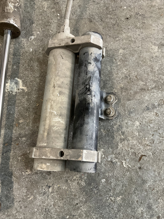 2018 FORD F350 REAR AFTERMARKET STRYKER 4 INCH SHOCK STRUT W/ DUAL RESERVOIR