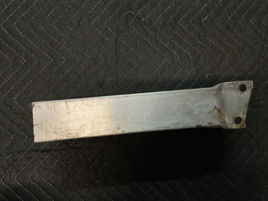 2017 MERCEDES C63S/E63S AMG FRONT RAIL EXTENSION BRACKET OEM LH 205-620-07-01