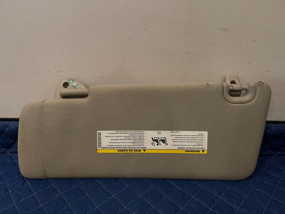 2017 DODGE RAM 2500 GRAY FRONT PASSENGER RIGHT SUN VISOR OEM *CHECK PIC #4 & #5*