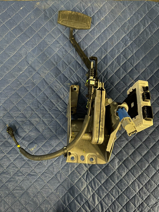 2017 2018 2019 FORD F250 F350 F450 LARIAT GAS ACCELERATOR PEDAL OEM