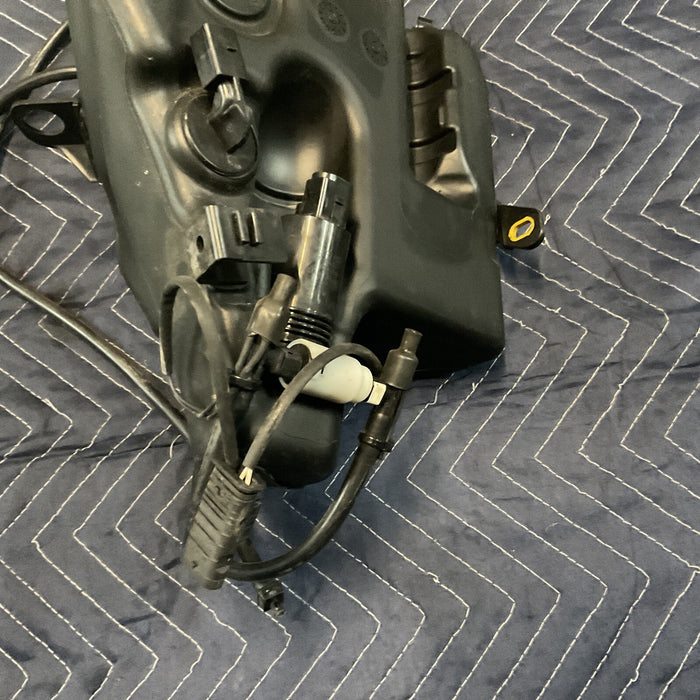 2014 MERCEDES S550 WINDSHIELD WASHER TANK ASSEMBLY  OEM