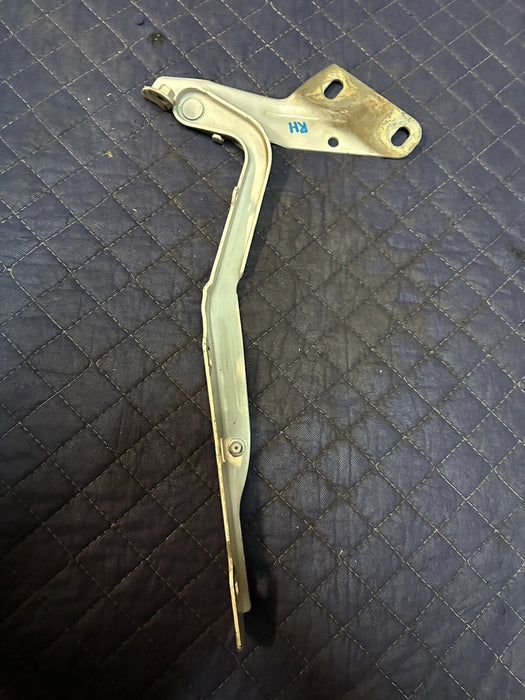 2018 DODGE CHARGER HELLCAT FRONT RIGHT PASSENGER HOOD HINGE OEM