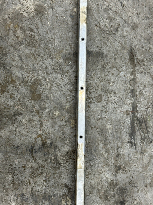 2014 AUDI R8 SPYDER OEM ROOF RAIL REINFORCEMENT FRAME CROSSMEMBER 427 813 518 A