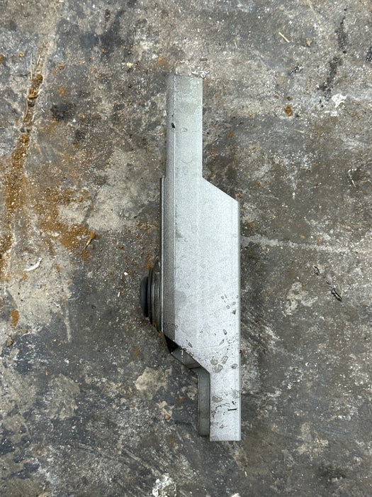 2014 AUDI R8 V10 FRONT RIGHT RADIATOR SUPPORT BRACKET OEM 420 806 592