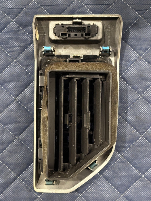 2020 FORD F250 F350 F450 XLT DASHBOARD DASH LEFT DRIVER AIR VENT OEM *WEAR*