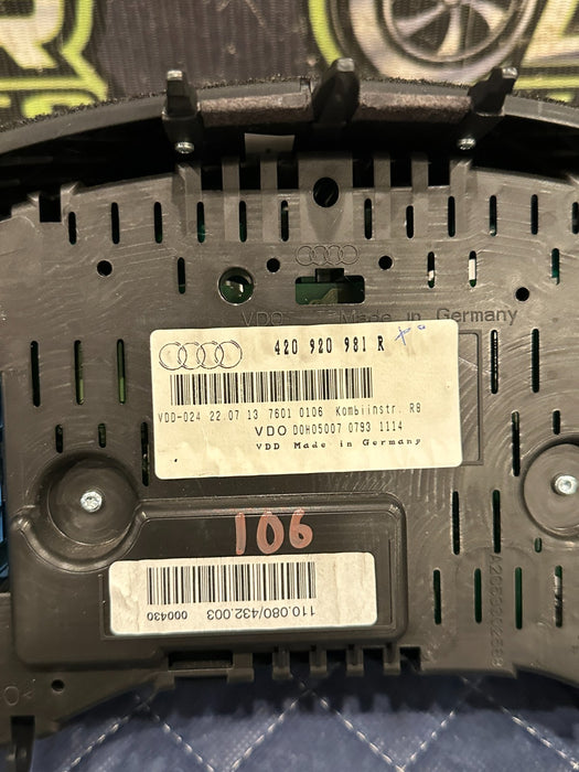 2014 AUDI R8 V10 SPEEDOMETER AUTO INSTRUMENTAL GAUGE CLUSTER OEM ~READ~