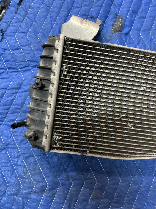2017 AUDI R8 5.2L V10 REAR RIGHT RADIATOR 4S0 121 212 B 4S0121212B ~DAMAGE~