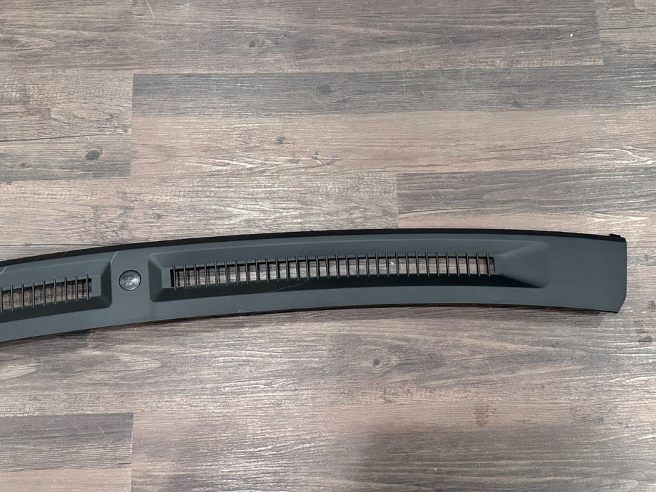 2017 NISSAN TITAN XD RESERVE DASH DASHBOARD DEFROST VENT TRIM PANEL OEM