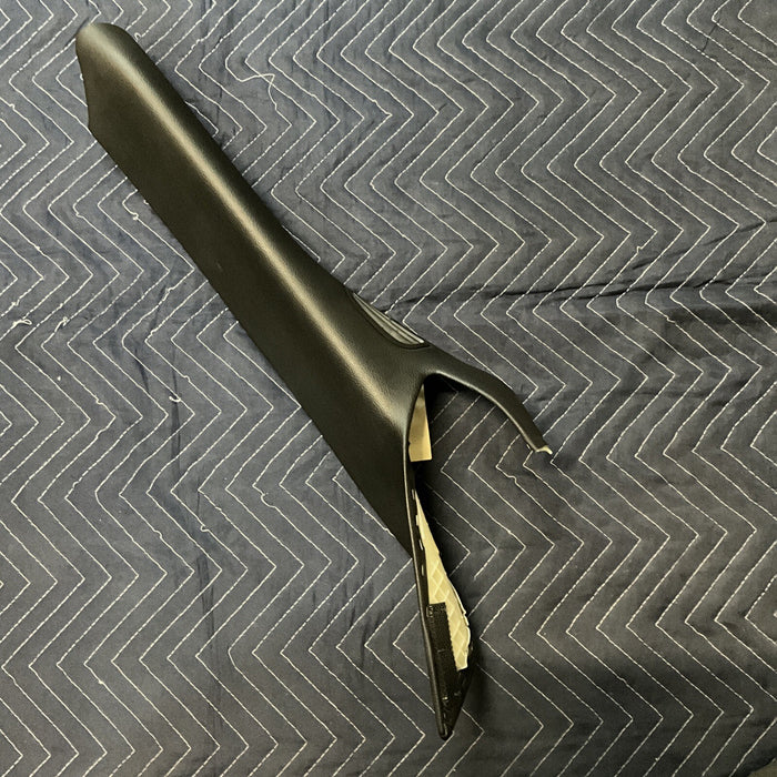 2007 CORVETTE C6 INTERIOR A PILLAR TRIM RH OEM