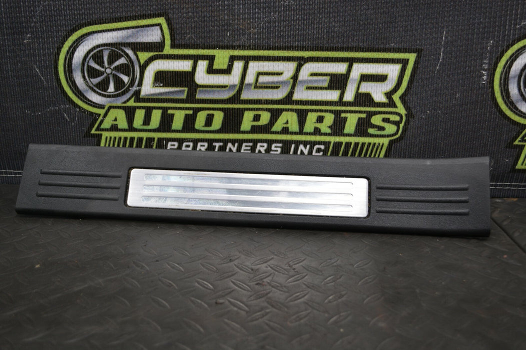 2016-2019 NISSAN TITAN XD PLATINUM RESERVE REAR RIGHT KICK PLATE DOOR SILL OEM