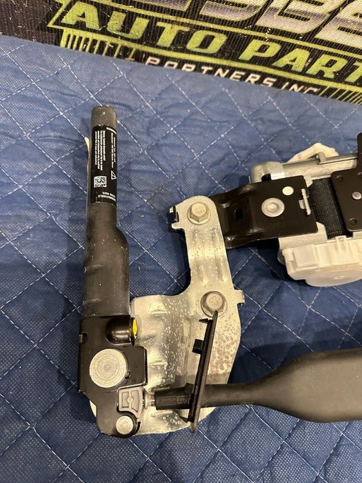 2018 2019 2022 FORD F250 F350 F450 PLATINUM FRONT LEFT DRIVER SEATBELT OEM