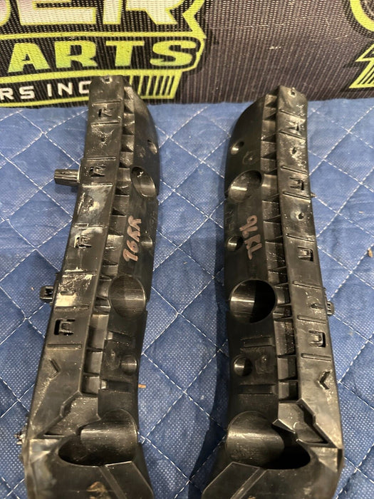 2010 NISSAN 370Z CONVERTIBLE REAR BUMPER RETAINER BRACKET PAIR LH RH OEM