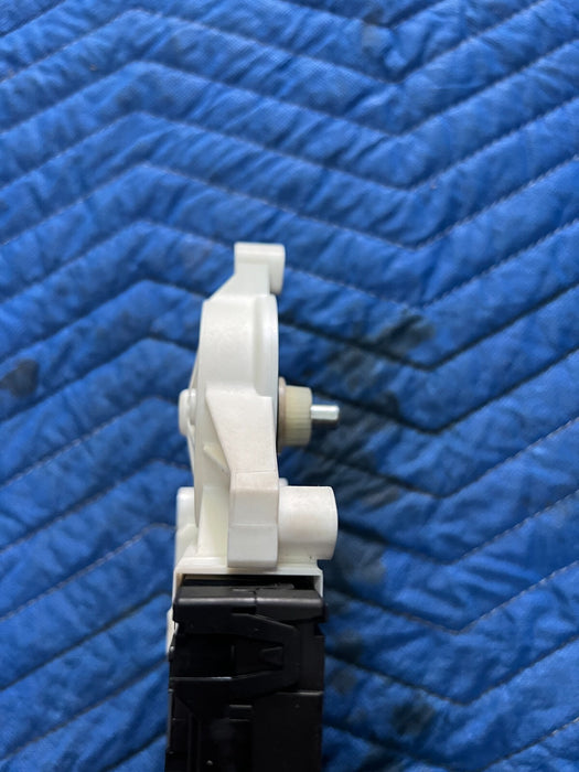 2012 AUDI R8 OEM FRONT LEFT DRIVER LH DOOR  WINDOW GLASS MOTOR 420 959 801