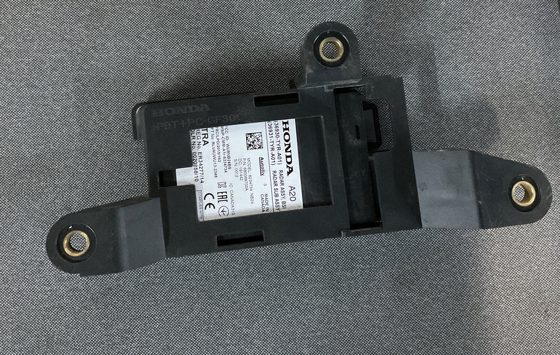 2019 Acura MDX Blind Spot Radar Sensor Unit Module OEM 36930-TYR-A01 RH