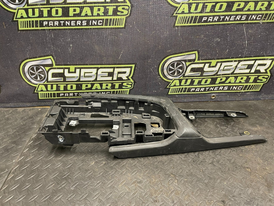 2017 AUDI R8 CENTER CONSOLE TRIM OEM 2018 4S1-864-357-D-25D